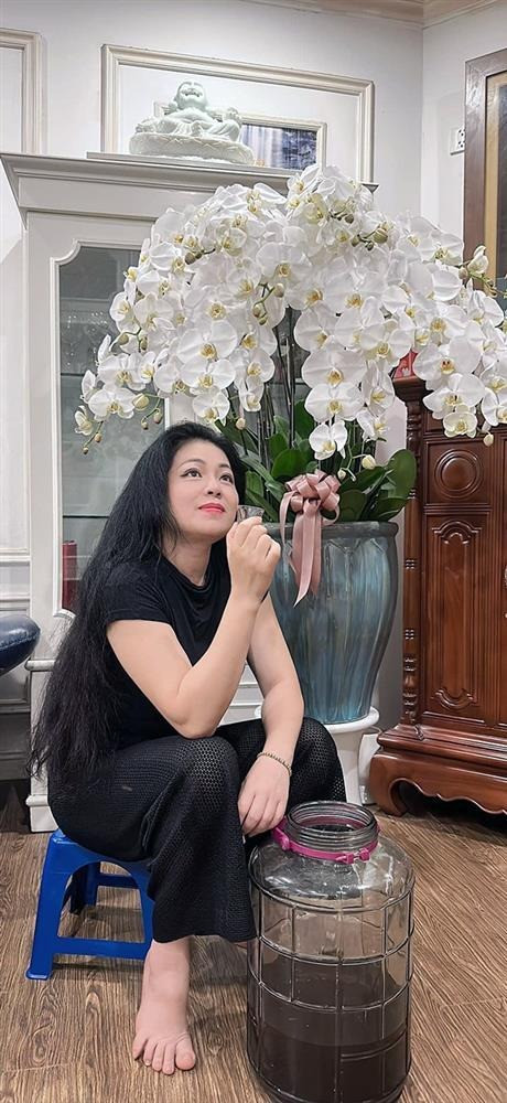 Nữ ca sĩ Anh Thơ: cát-sê cả trăm triệu/show diễn - Hình 5 Nu ca si Anh Tho: cat-se ca tram trieu/show dien-Hinh-5