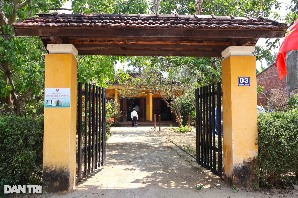 Dia dao giua 2 dong song - ky quan quan su o xu Quang