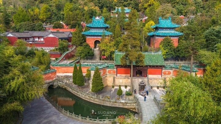 Chua co nui Vo Dang - 'Thanh dia kungfu' trong Karate Kid-Hinh-5