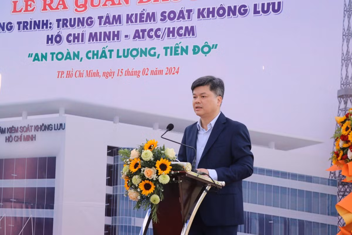 Ai là chủ Trung tâm kiểm soát không lưu gần 1.500 tỷ? - Hình 2 Ai la chu Trung tam kiem soat khong luu gan 1.500 ty?-Hinh-2