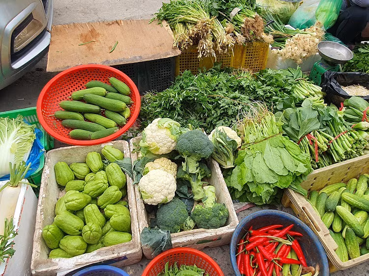 Sau Tet, nhieu nguoi di cho “nga ngua” khi nghe bao gia