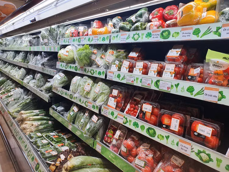 Sau Tet, nhieu nguoi di cho “nga ngua” khi nghe bao gia-Hinh-4