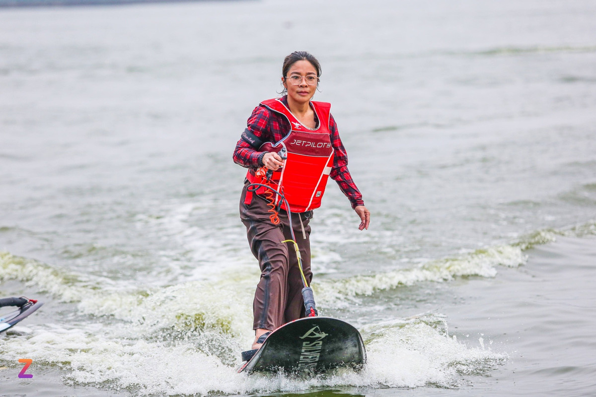 Luot song Ho Tay dau he, trai nghiem kho tin va tuyet voi-Hinh-15