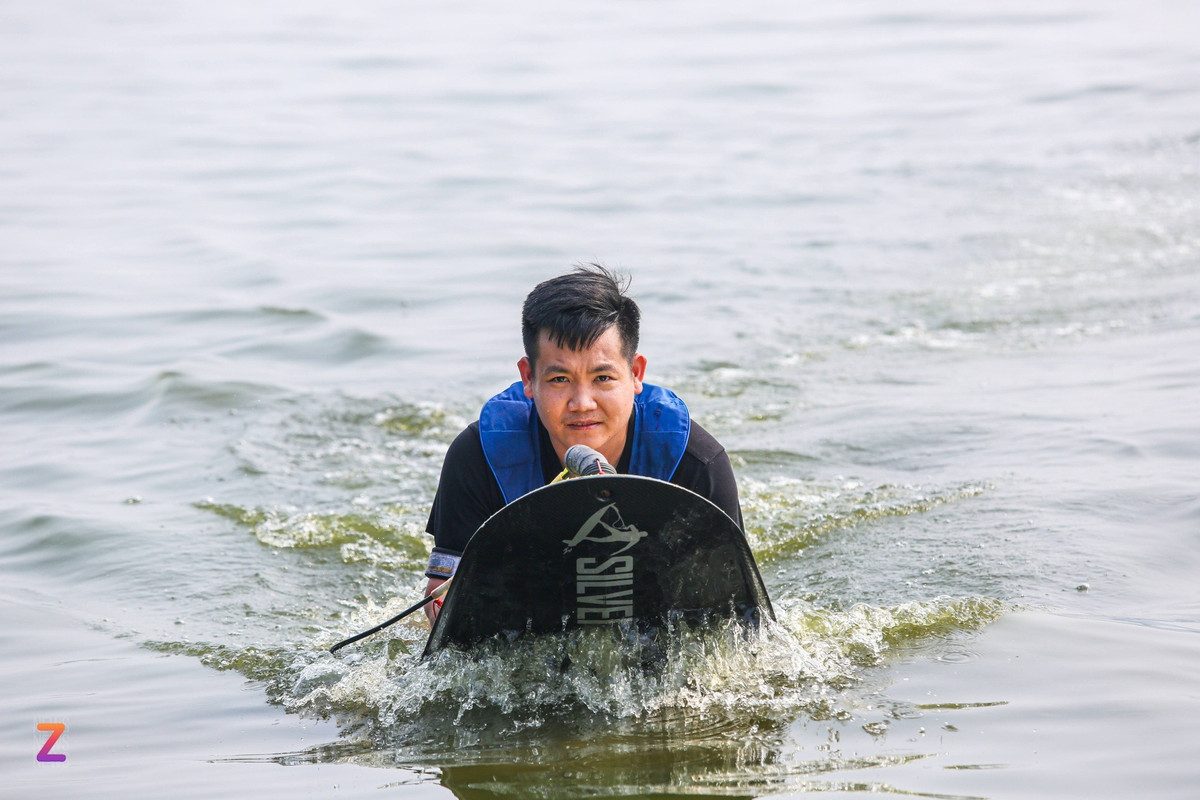 Luot song Ho Tay dau he, trai nghiem kho tin va tuyet voi-Hinh-16