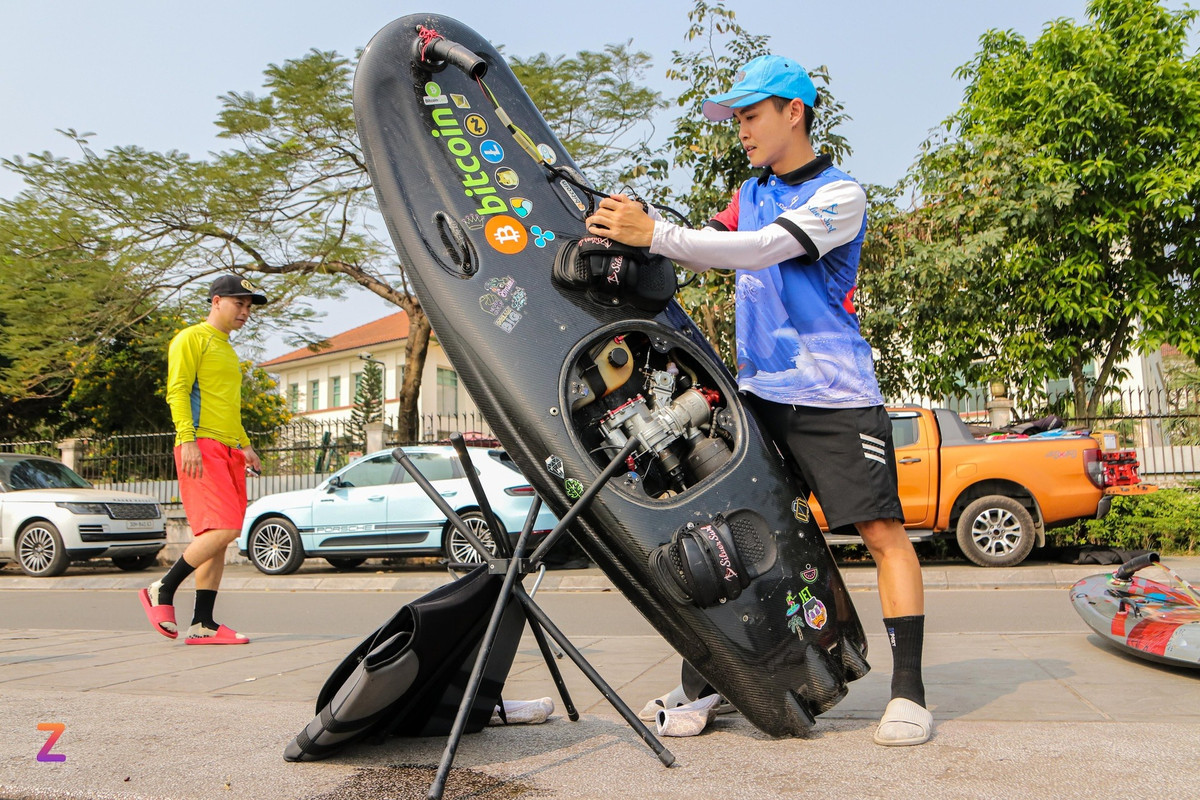 Luot song Ho Tay dau he, trai nghiem kho tin va tuyet voi