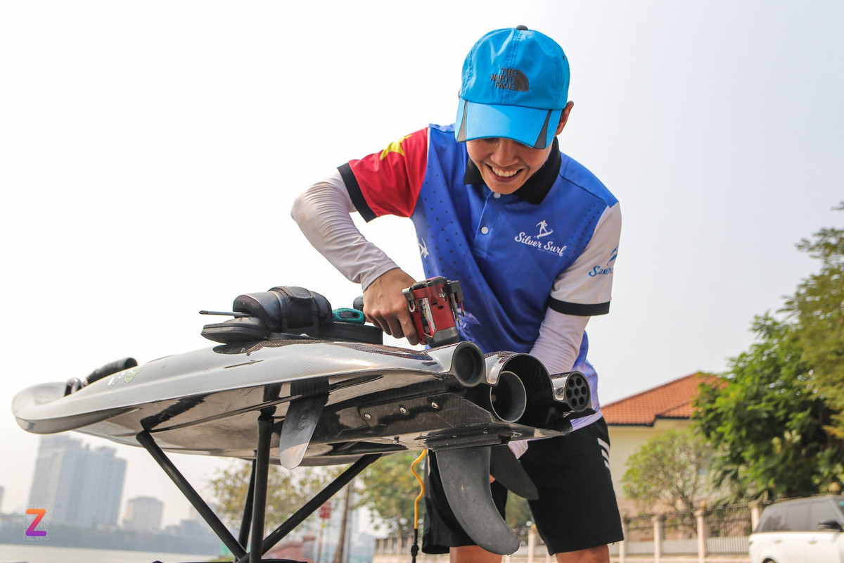 Luot song Ho Tay dau he, trai nghiem kho tin va tuyet voi-Hinh-2