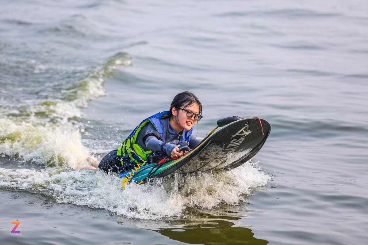 Luot song Ho Tay dau he, trai nghiem kho tin va tuyet voi-Hinh-14