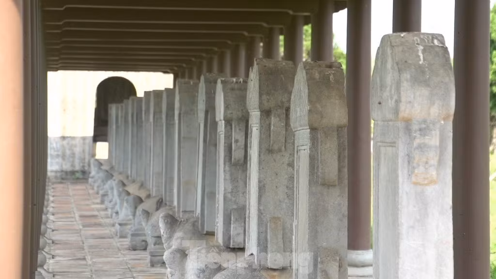 Vào năm 1947, khi thực dân Pháp xâm lược nước ta, chúng đã tàn phá nơi này, khiến nhiều công trình bị hư hại nặng nề.