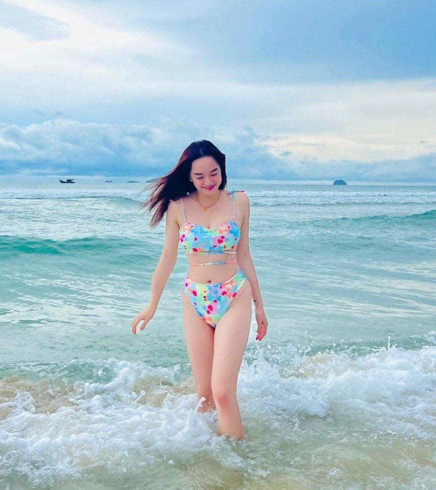 Gu thoi trang an tuong, Kaity Nguyen khoe body dep nhu ve-Hinh-4