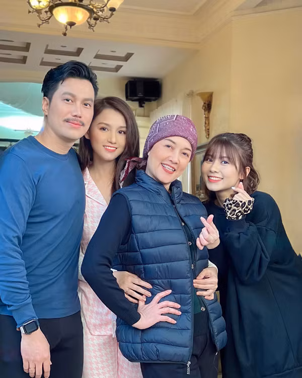 Ẩn số đời tư mãi chưa được hé mở của Vân Dung An so doi tu mai chua duoc he mo cua Van Dung