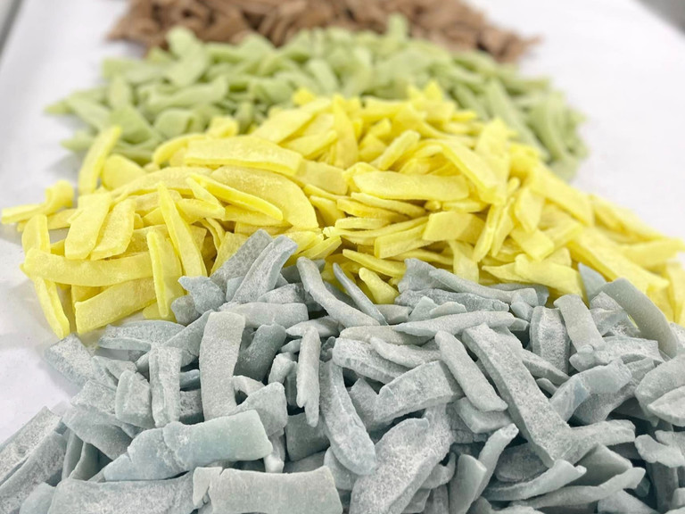 Nửa triệu/kg, loại quả giá rẻ ở miền Tây hóa “hot” dịp Tết - Hình 2 Nua trieu/kg, loai qua gia re o mien Tay hoa “hot” dip Tet-Hinh-2