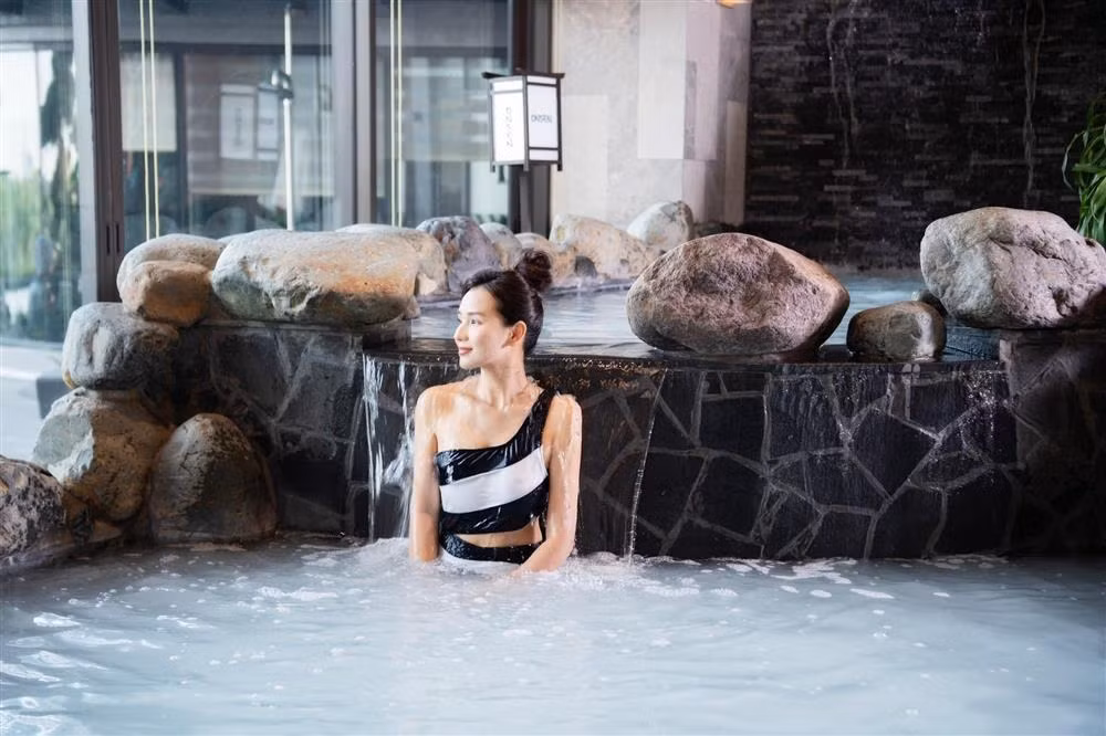 La Thanh Huyen - thanh cong o ca vai tro dien vien, doanh nhan-Hinh-2