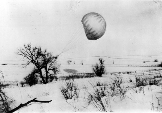 5 lần phe phát xít tấn công tận đất Mỹ trong Thế chiến II - Hình 5 5 lan phe phat xit tan cong tan dat My trong The chien II-Hinh-5