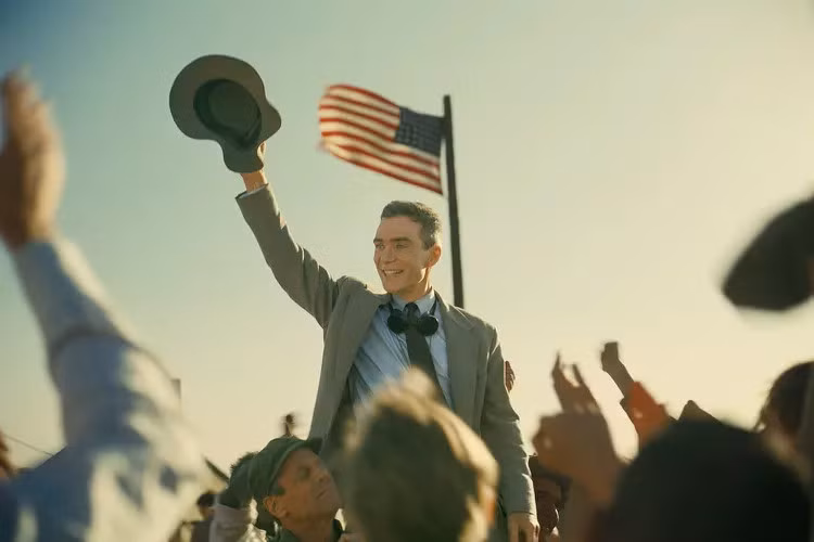 Phim ve cha de bom nguyen tu Oppenheimer can quet Qua cau vang-Hinh-3