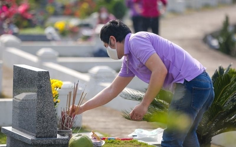 5 nguoi nao tuyet doi khong di vieng mo Tet Thanh Minh?-Hinh-2