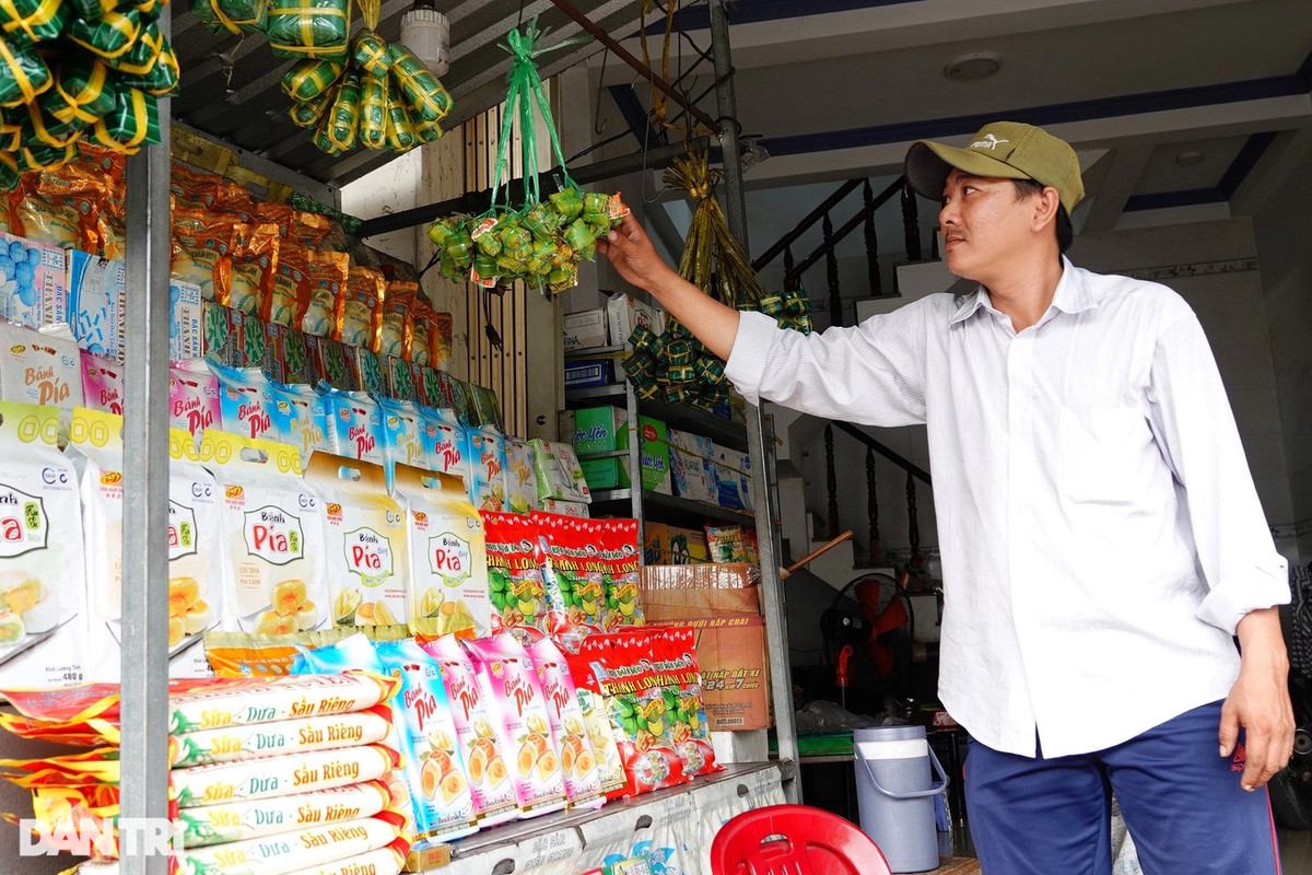 Tiểu thương quốc lộ 1 tính dẹp tiệm khi xe đổ sang cao tốc mới - Hình 2 Tieu thuong quoc lo 1 tinh dep tiem khi xe do sang cao toc moi-Hinh-2