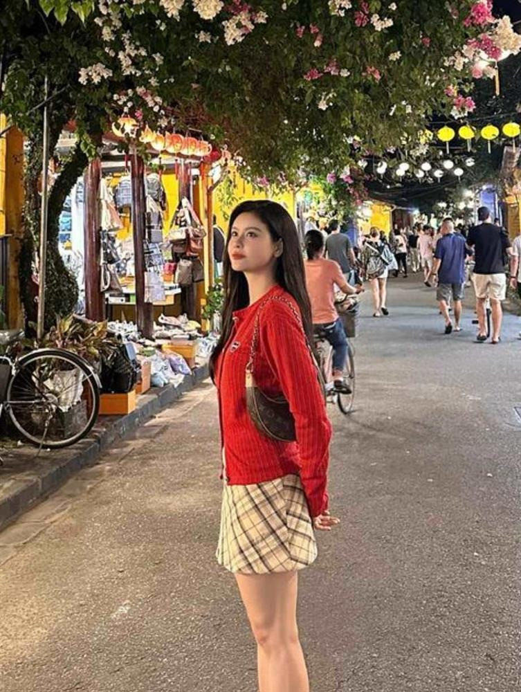 Me 1 con Truong Quynh Anh thich phong cach an mac quyen ru-Hinh-3