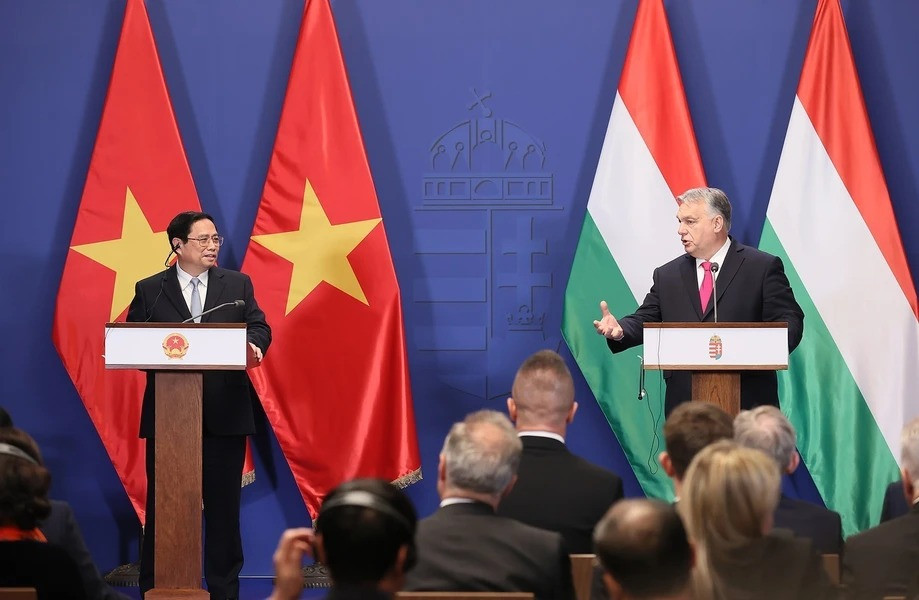 Thu tuong Pham Minh Chinh hoi dam voi Thu tuong Hungary Viktor Orban-Hinh-13