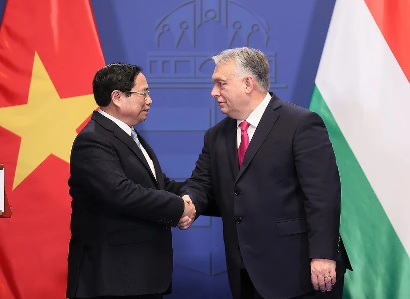 Thu tuong Pham Minh Chinh hoi dam voi Thu tuong Hungary Viktor Orban-Hinh-15
