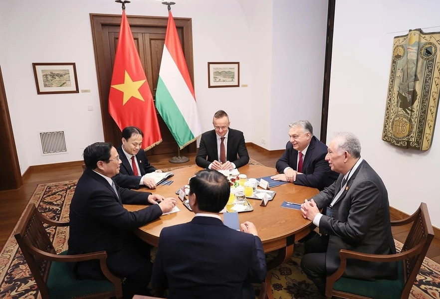 Thu tuong Pham Minh Chinh hoi dam voi Thu tuong Hungary Viktor Orban-Hinh-5