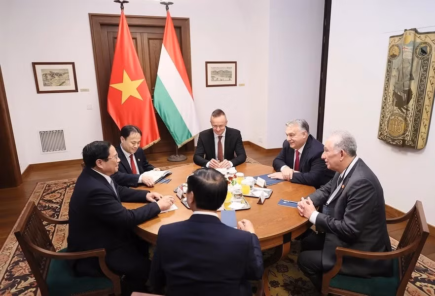 Thu tuong Pham Minh Chinh hoi dam voi Thu tuong Hungary Viktor Orban-Hinh-5