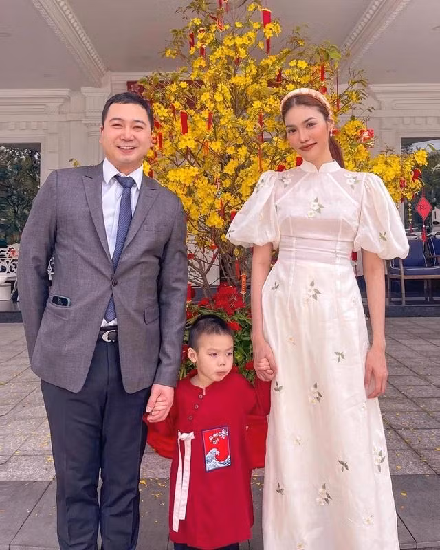 To am cua 'phu ba' Lan Khue ben nguoi chong dai gia-Hinh-7