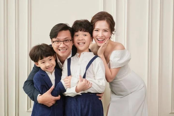 Loat sao Viet 'tinh dau cung la tinh cuoi', hanh phuc ben nhau-Hinh-5