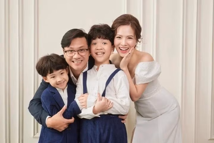 Loat sao Viet 'tinh dau cung la tinh cuoi', hanh phuc ben nhau-Hinh-5