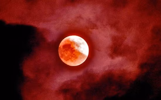 Tai sao co nhan noi mung 5 ra duong se gap xui?-Hinh-2