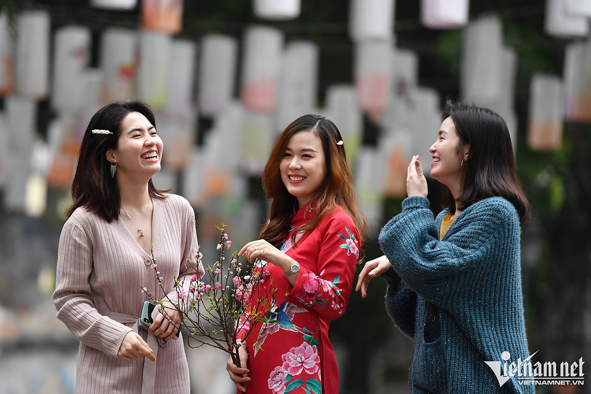 Ngay Tet thuong nhan Viet kieng gi?