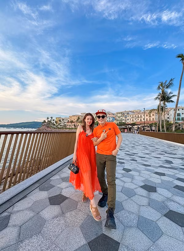 Duong Ngoc Thai va cuoc song binh yen ben vo dep, con ngoan-Hinh-8