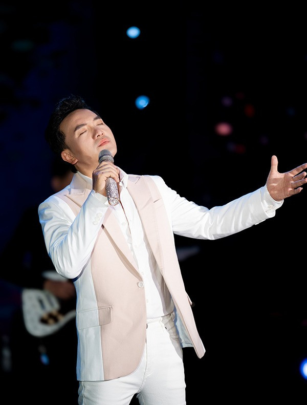 Dương Ngọc Thái và cuộc sống bình yên bên vợ đẹp, con ngoan Duong Ngoc Thai va cuoc song binh yen ben vo dep, con ngoan