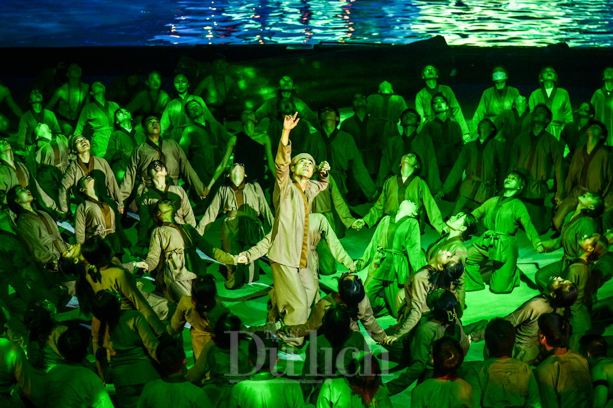 TP. HCM ruc rich chuan bi cho Le hoi song nuoc lan 2-Hinh-5