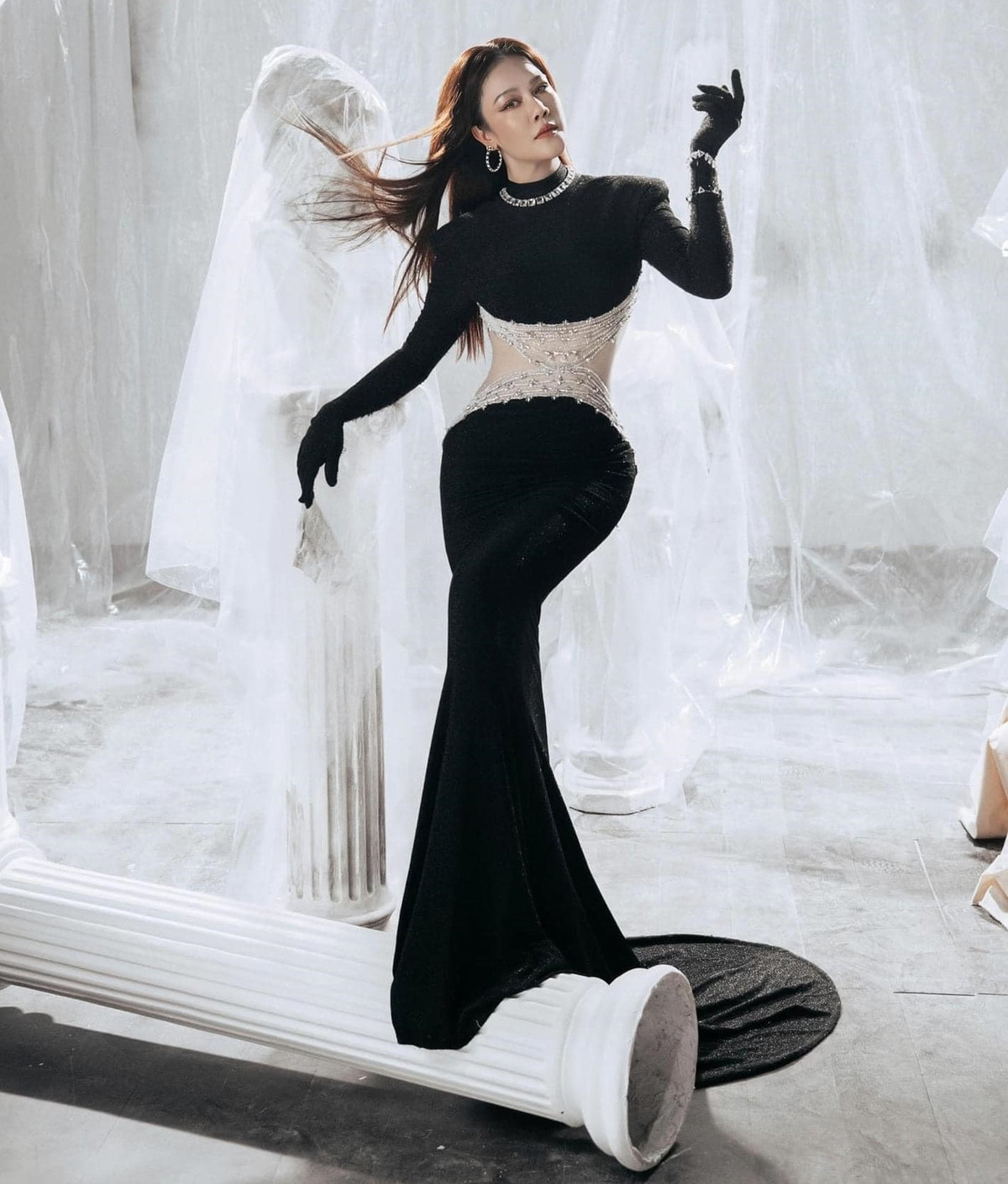 52 tuổi, ca sĩ Thu Phương vẫn thích thời trang độc lạ 52 tuoi, ca si Thu Phuong van thich thoi trang doc la