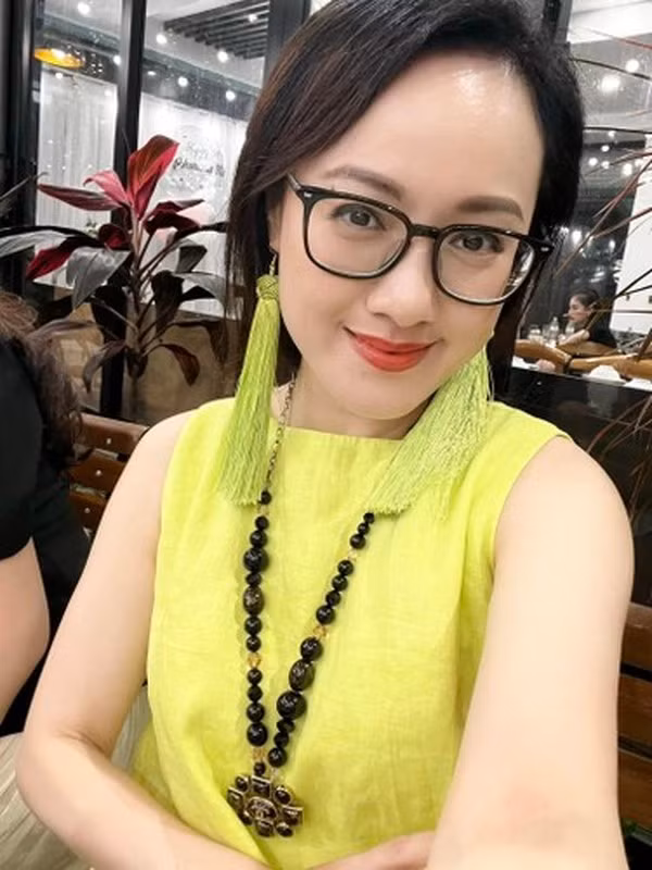 Nhan suc doi thuc cua “my nhan khong tuoi” BTV Hoai Anh-Hinh-6