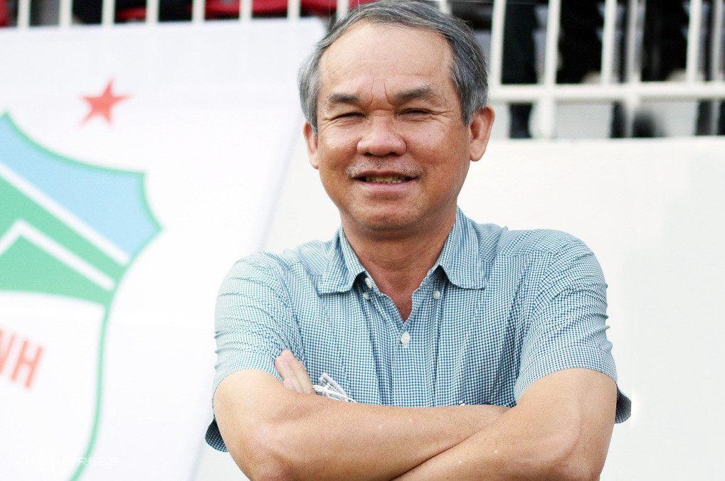 Bầu Đức từ giàu nhất Việt Nam đến bán tài sản trả nợ Bau Duc tu giau nhat Viet Nam den ban tai san tra no