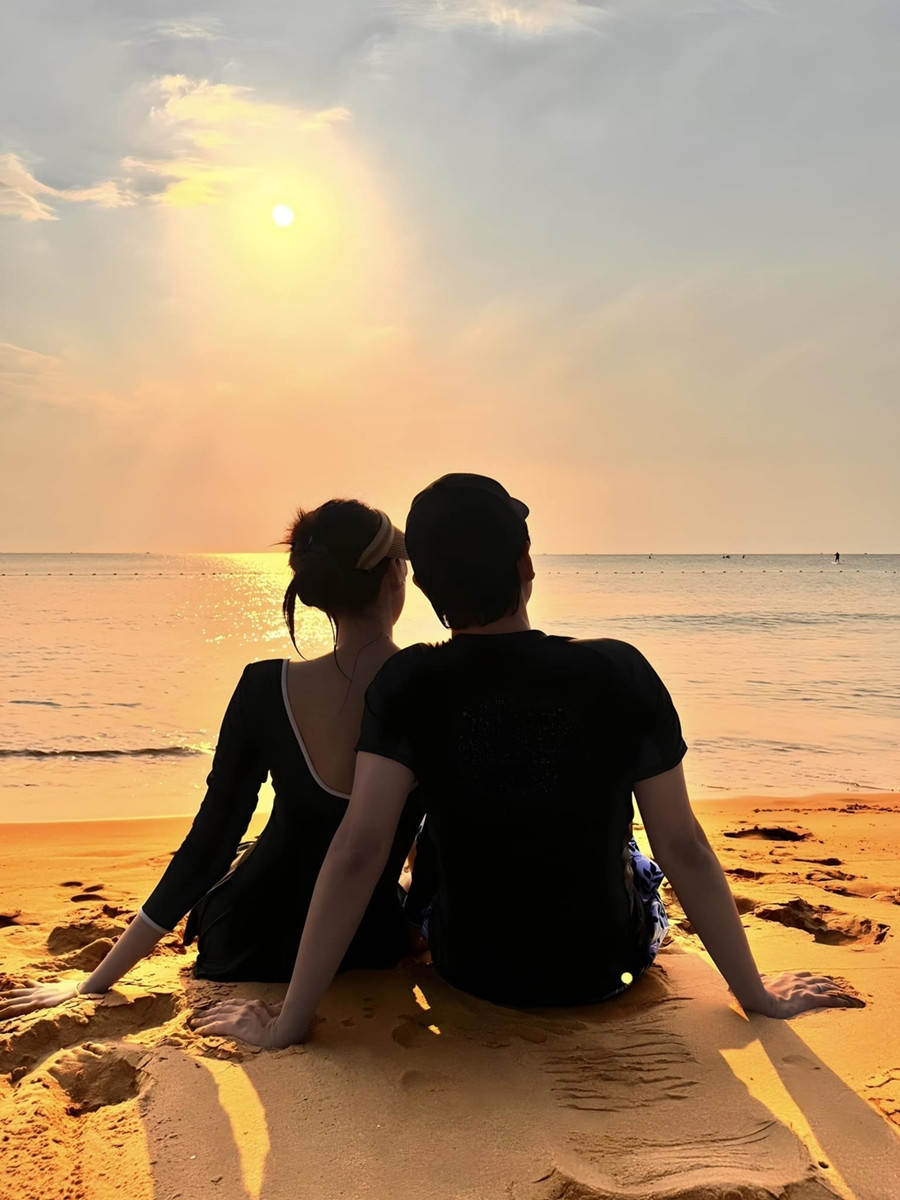 HH Dang Thu Thao roi Showbiz, yen vui voi chong dai gia-Hinh-10