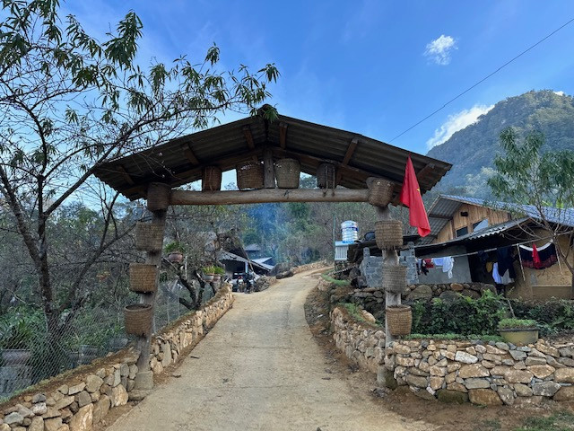 Sin Suoi Ho mua hoa da quy-Hinh-7