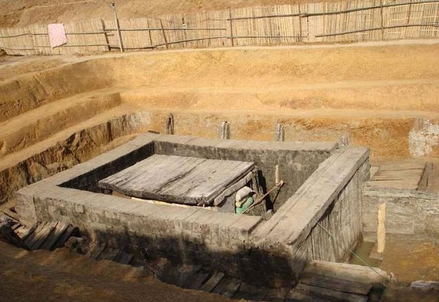 Vi sao khong ai dam khai quat lang mo Thanh Ha Hieu Vuong?-Hinh-2