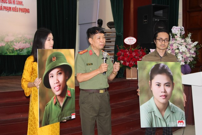 Anh liet si Dang Thuy Tram, nha van Nam Cao sau phuc che