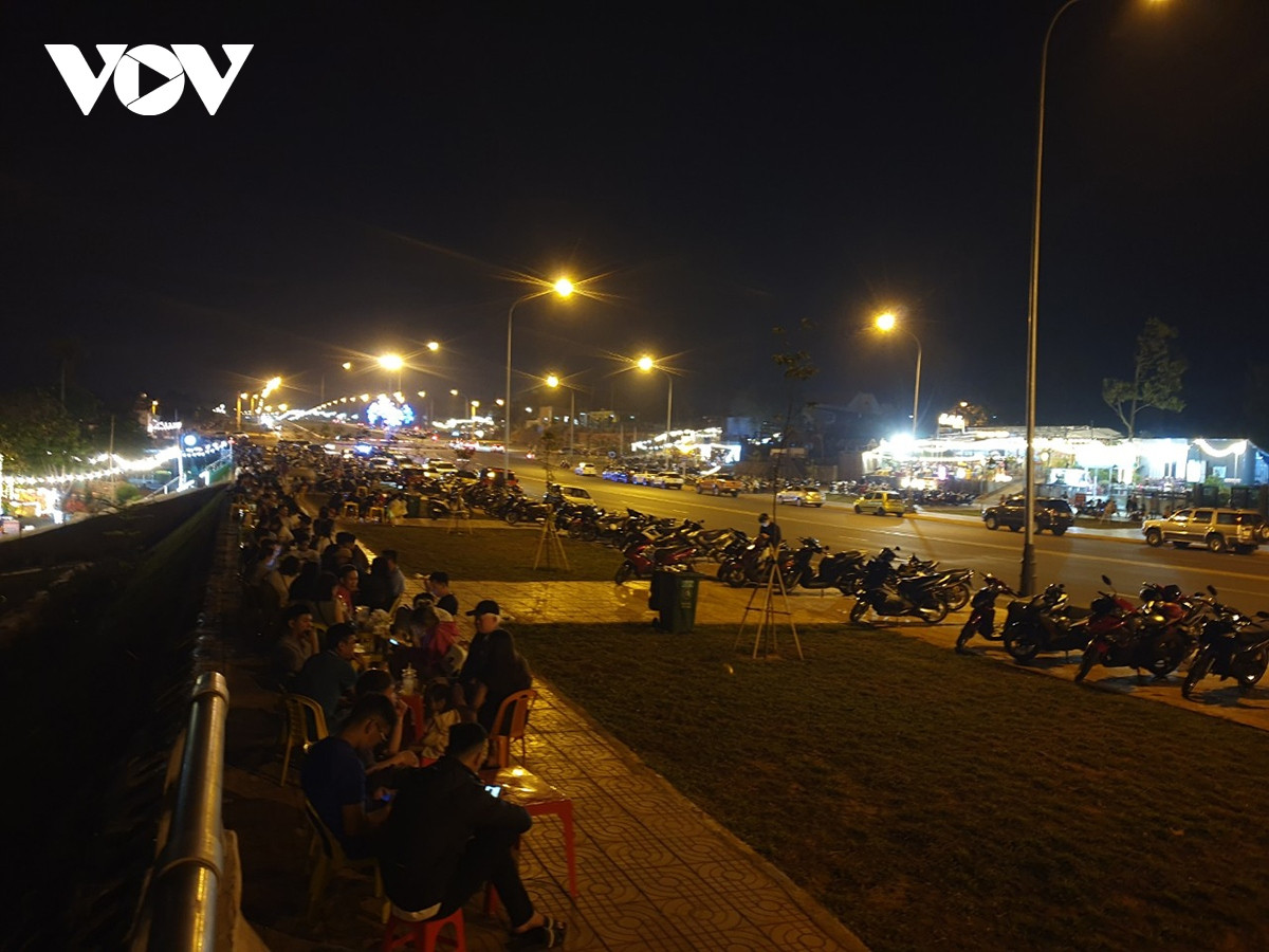 Thuong thuc anh hoang hon ben dai lo Vo Nguyen Giap-Hinh-11