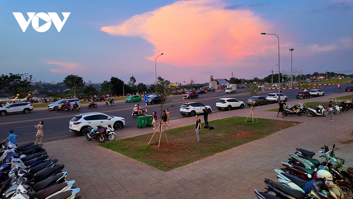 Thuong thuc anh hoang hon ben dai lo Vo Nguyen Giap-Hinh-5