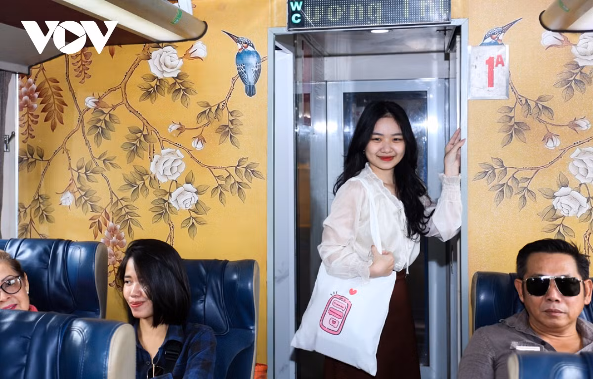 Toa tàu du lịch Huế - Đà Nẵng sắp hoạt động có gì? - Hình 5 Toa tau du lich Hue - Da Nang sap hoat dong co gi?-Hinh-5