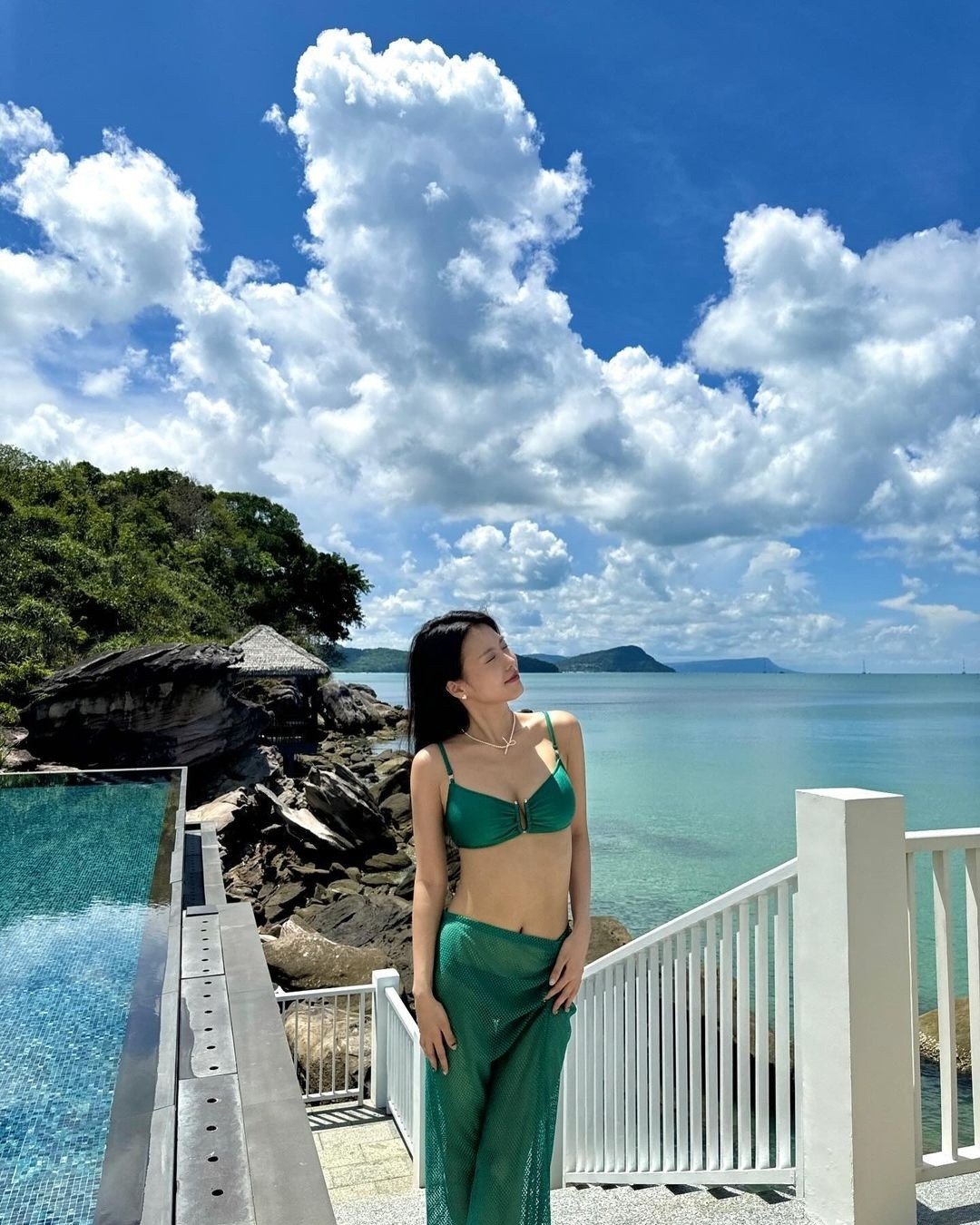 Hai thanh vien Momoland khoe dang goi cam tai Phu Quoc-Hinh-9