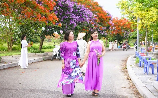 Duong hoa dep nhu xu Han, gioi tre thi nhau check-in-Hinh-13