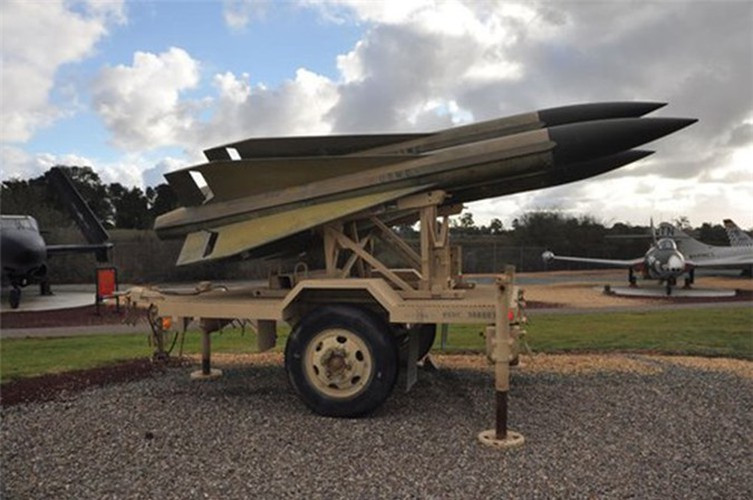 Cho đến thời điểm hiện tại MIM-23 Hawk là hệ thống phòng không tiêu diệt được nhiều chủng loại máy bay do Liên Xô/Nga sản xuất nhất, và rõ ràng sự xuất hiện của nó sát căn cứ Hmeimim sẽ khiến Moskva phải lo lắng.