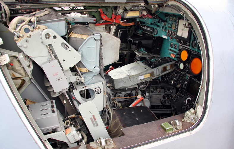 Tu-22M ra đời trong thời kỳ ưu điểm của kiểu cánh biến đổi dạng hình dạng cho phép kết hợp tính năng cất cánh đường băng ngắn, tốc độ bay tiết kiệm nhiên liệu hiệu quả, duy trì tốc độ cao và khả năng bay thấp đang hấp dẫn các nhà thiết kế.