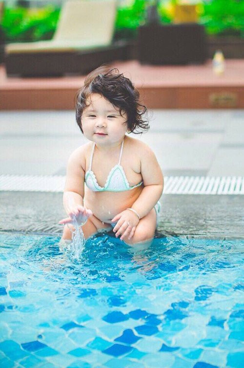 Bộ ảnh được thực hiện bởi nhiếp ảnh gia Huy Tưởng.