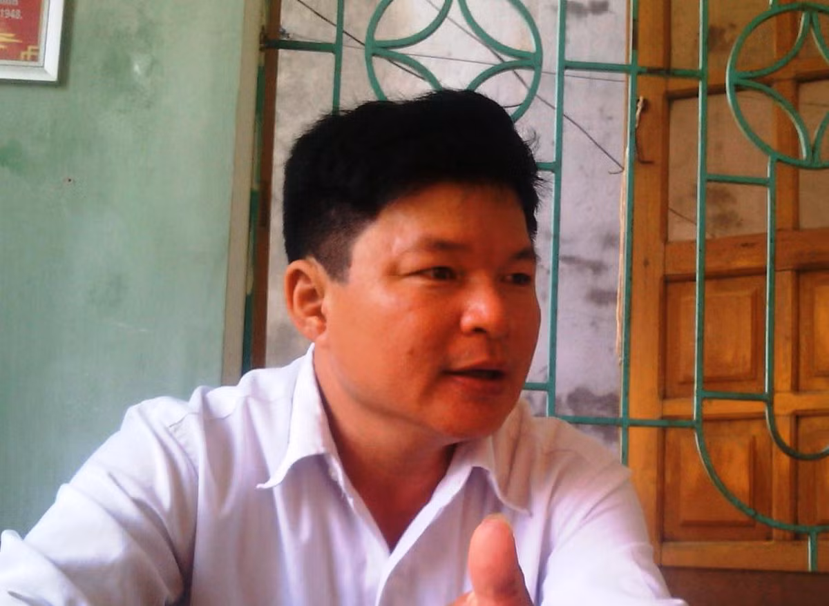 Thanh nien Hai Phong chem bo de cung vo con roi tu sat-Hinh-2