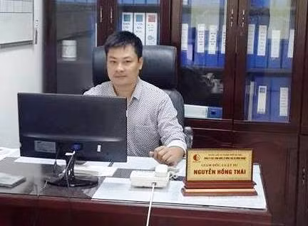 Chong dap mo, nem hai cot vo xuong song toi giong Nguyen Manh Tuong?-Hinh-3